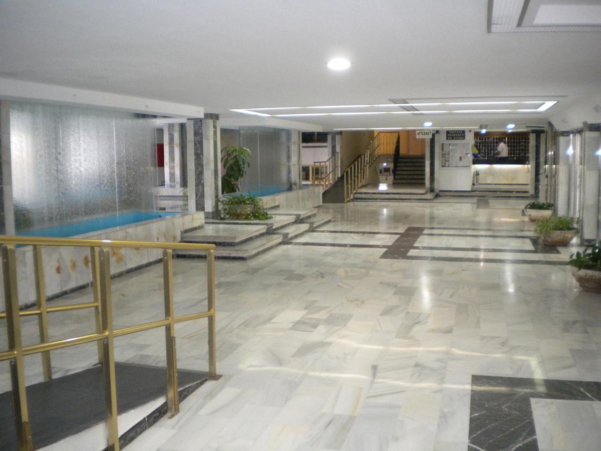Jupiter Apartment Sea, Pools View 贝纳尔马德纳 外观 照片